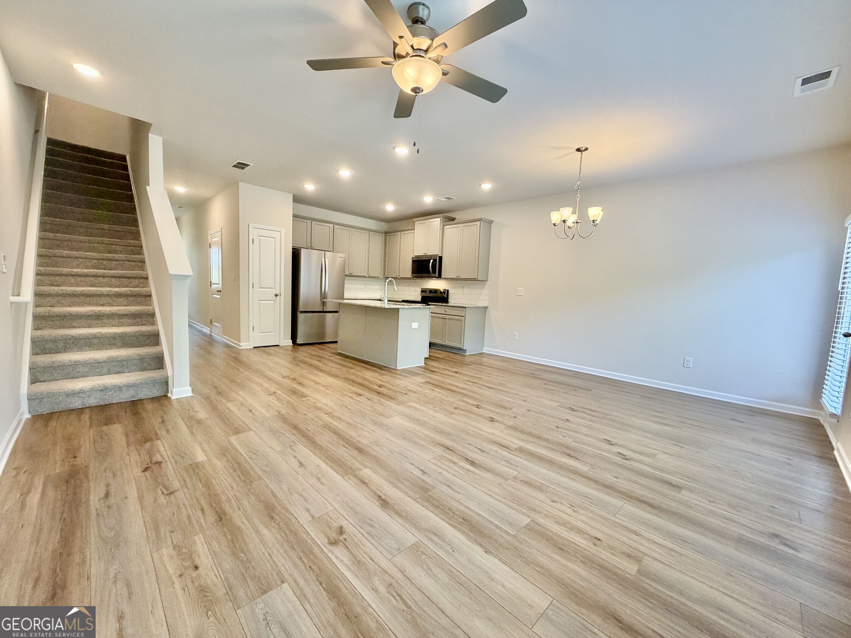 129 Jaxton Street Property Photo 2