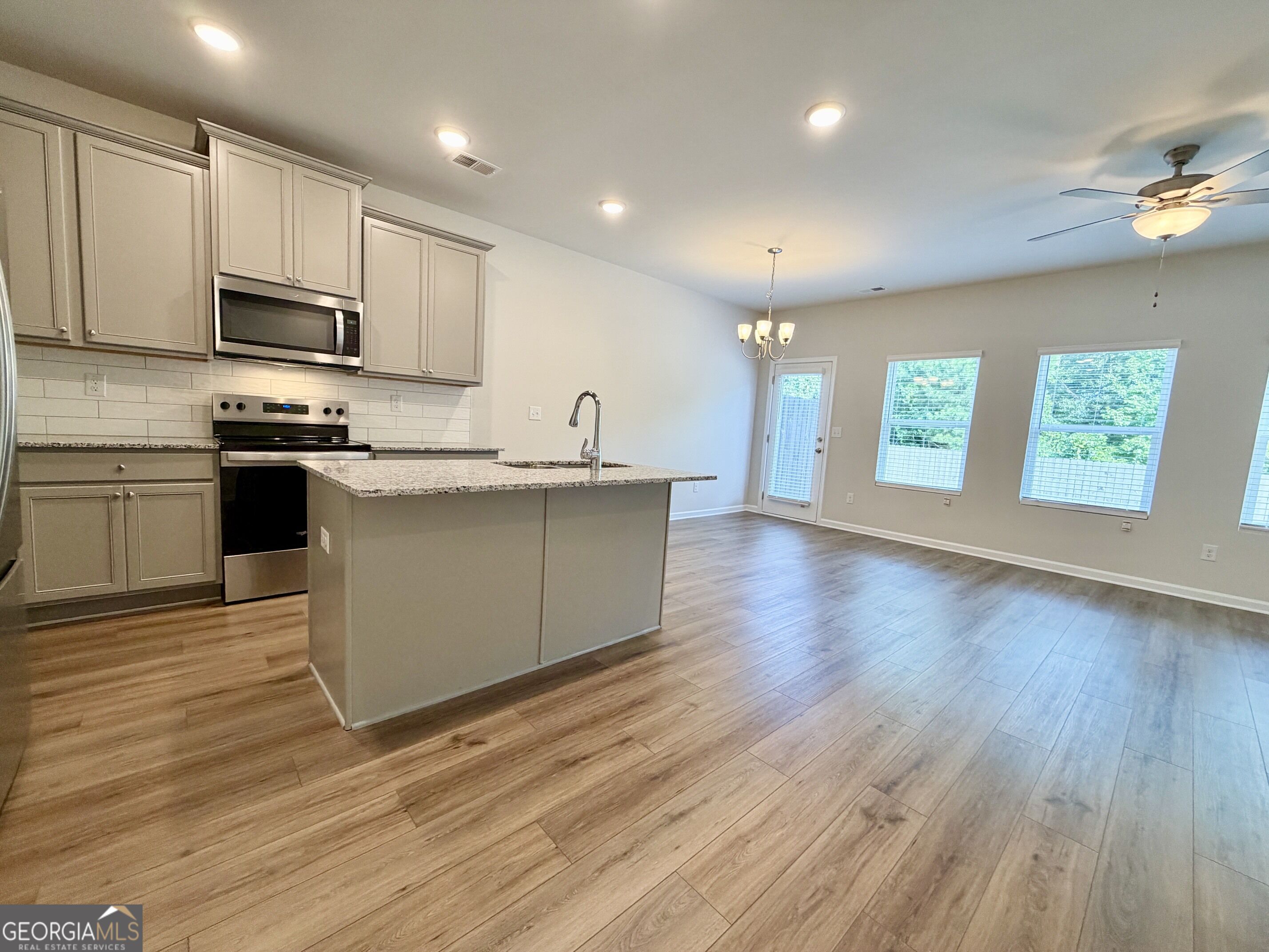 129 Jaxton Street Property Photo 10