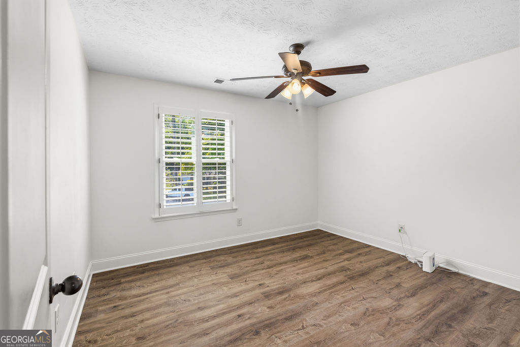 9630 Pine Thicket Way Property Photo 15