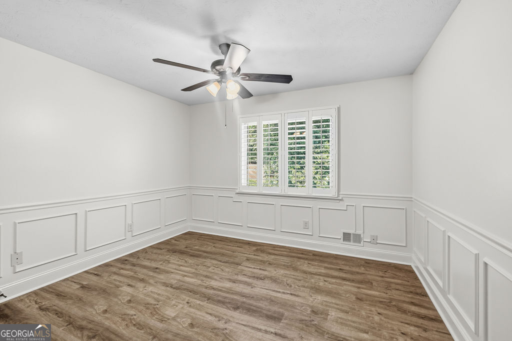 9630 Pine Thicket Way Property Photo 24