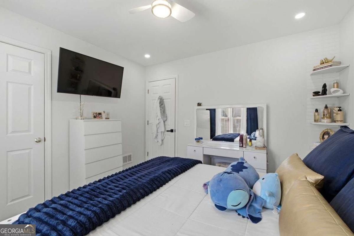 4765 Julian Way Property Photo 28
