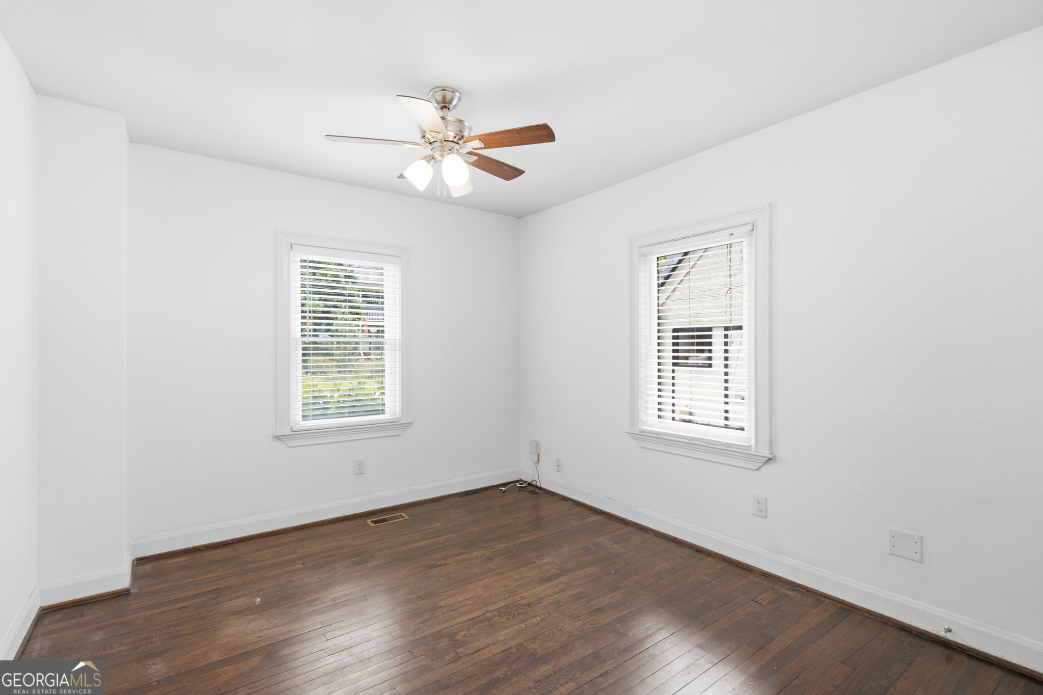 1669 Emerald Avenue Sw Property Photo 18