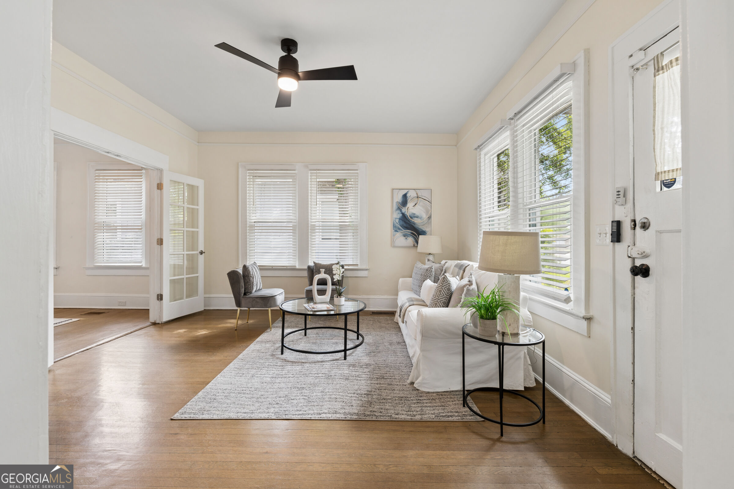 645 Lexington Avenue Sw Property Photo 3