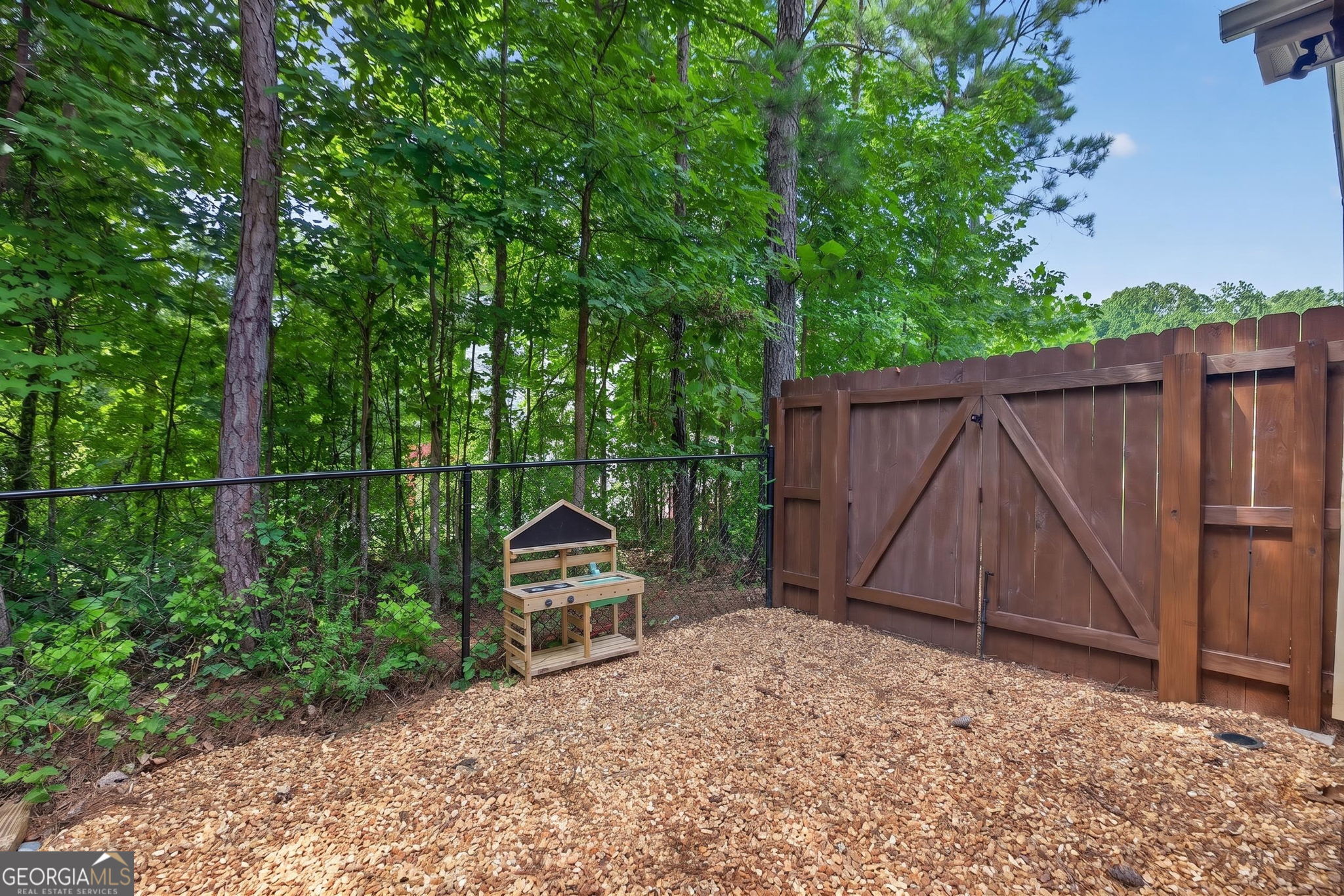 432 Clematis Court Property Photo 27