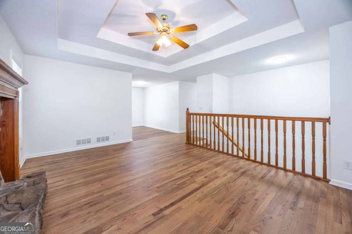 1230 Hobson Road Property Photo 6