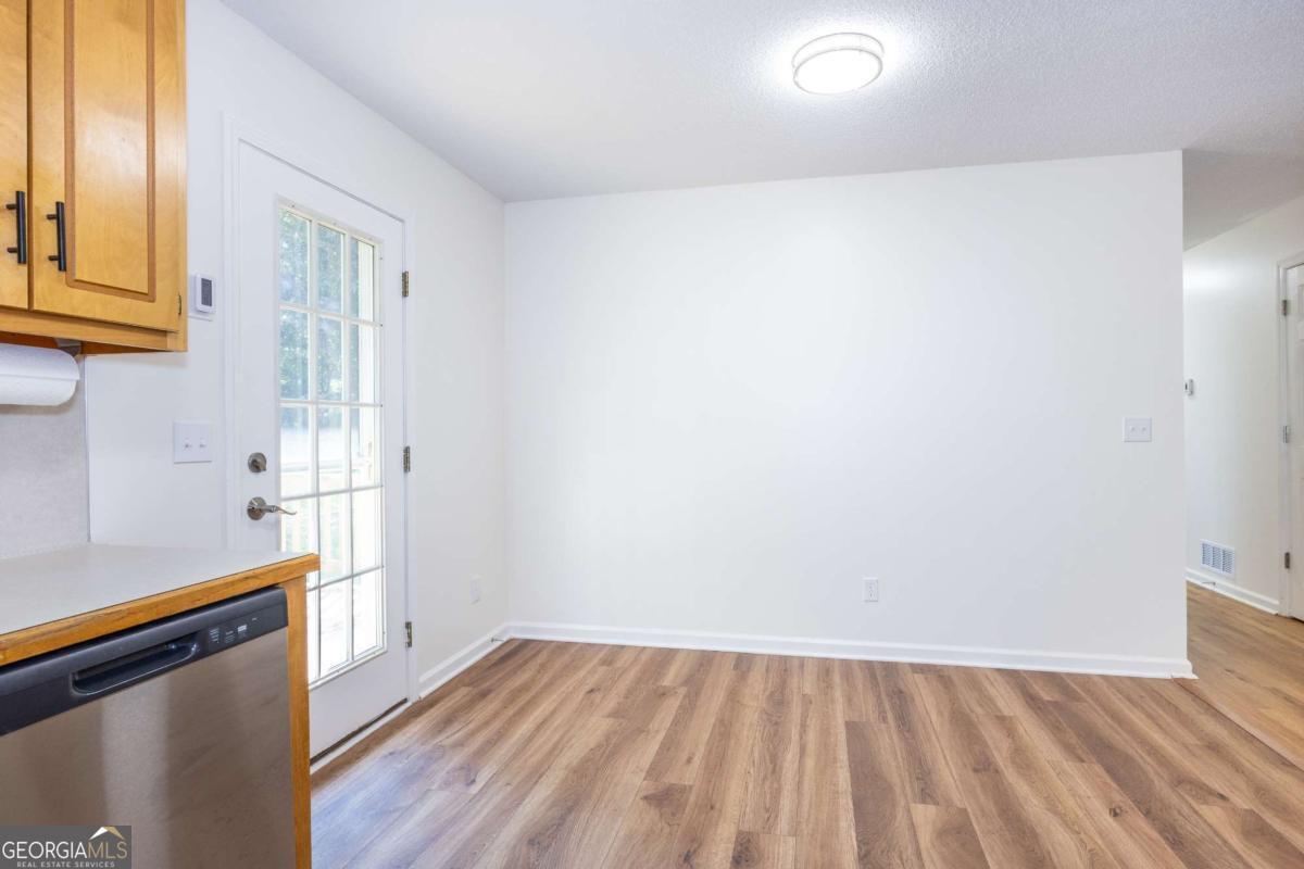 1230 Hobson Road Property Photo 12