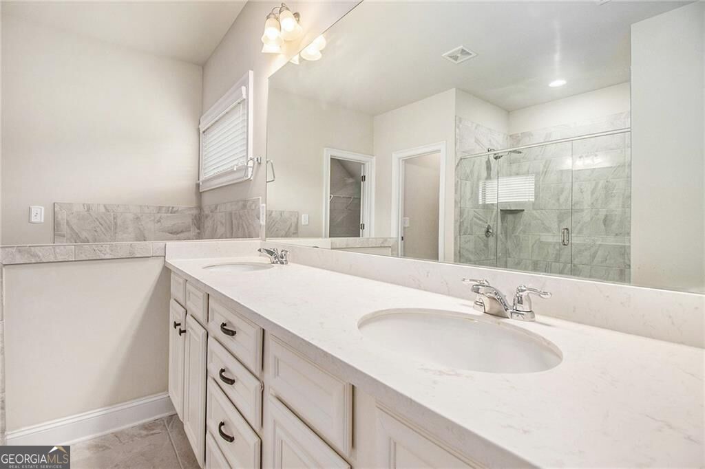 283 Hickory Pointe Drive Property Photo 24