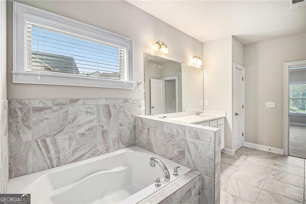 283 Hickory Pointe Drive Property Photo 25