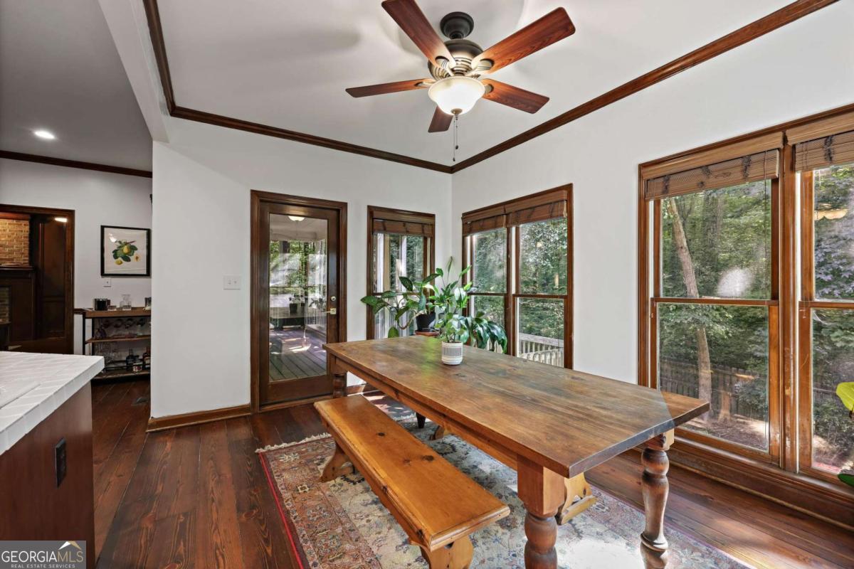 1024 Derby Run Nw Property Photo 15