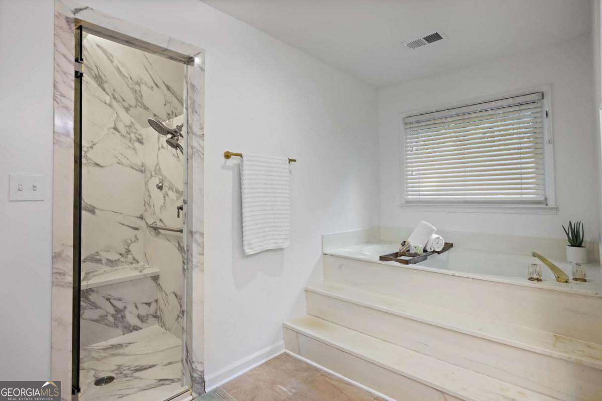 1024 Derby Run Nw Property Photo 25