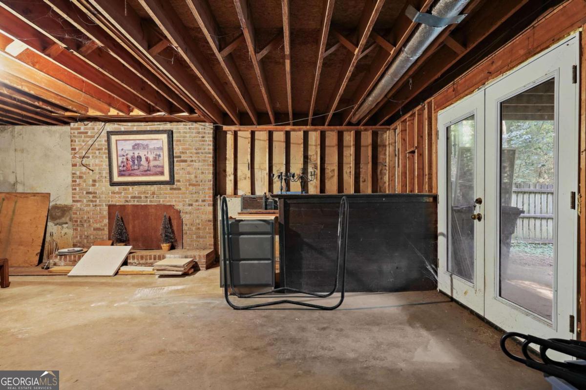 1024 Derby Run Nw Property Photo 32