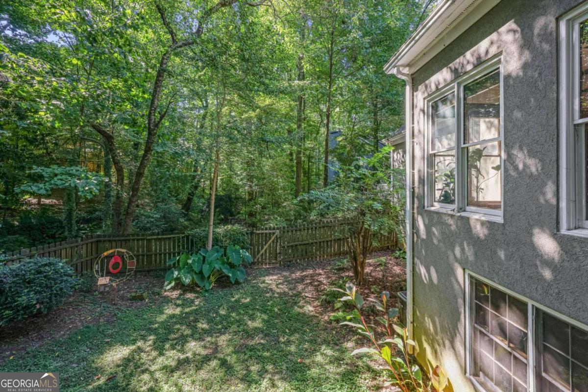 1024 Derby Run Nw Property Photo 34