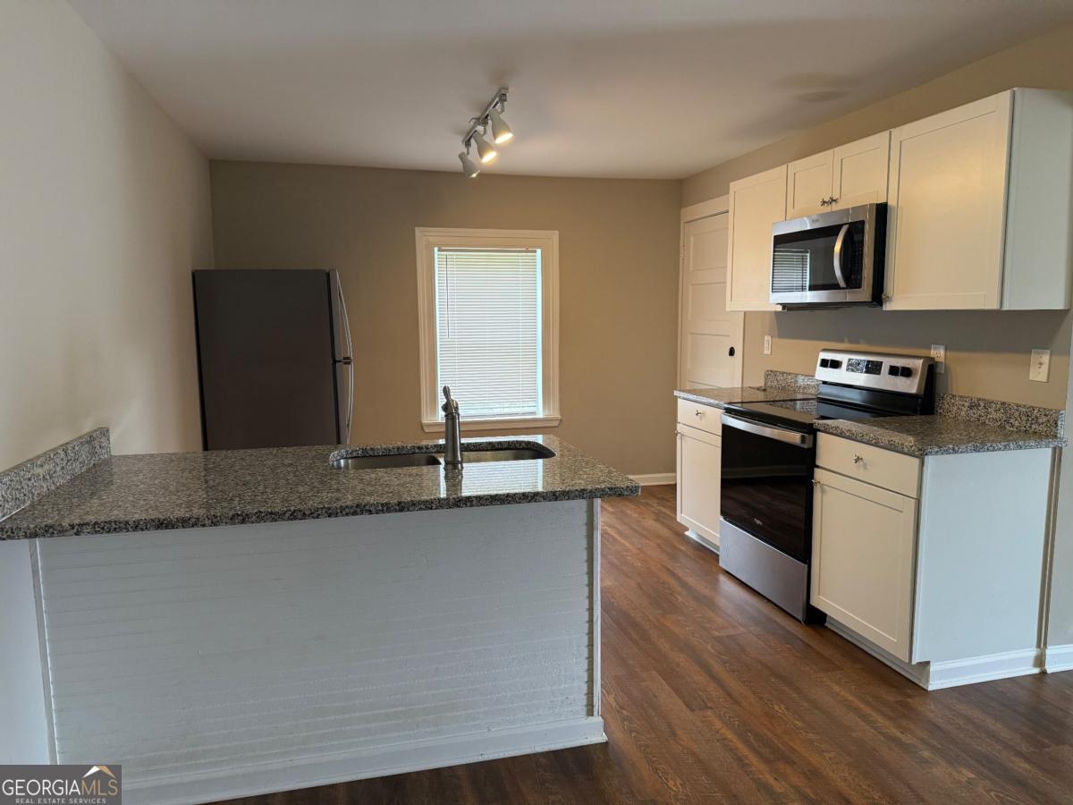 35 Quarry Street Property Photo 3