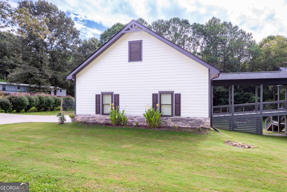 4973 Yukon Road Property Photo 7