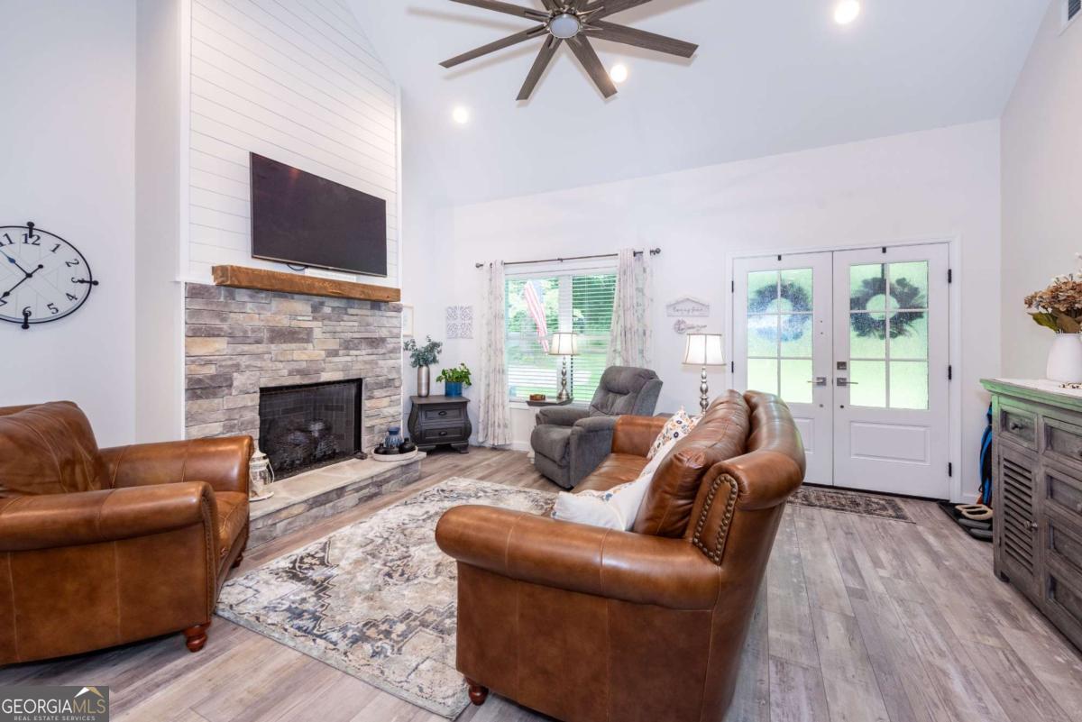 4973 Yukon Road Property Photo 15