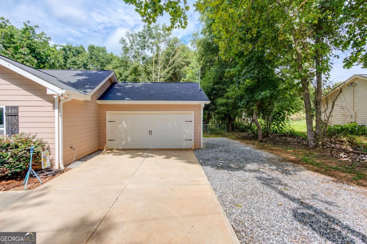 418 Starrs Bridge Road Property Photo 4