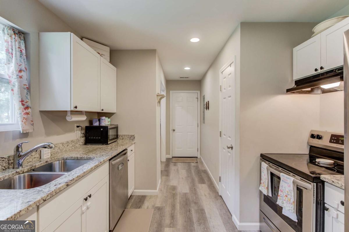 418 Starrs Bridge Road Property Photo 15