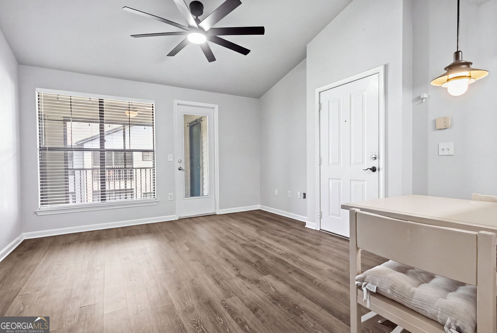 211 N Avenue # 1233 Property Photo 5