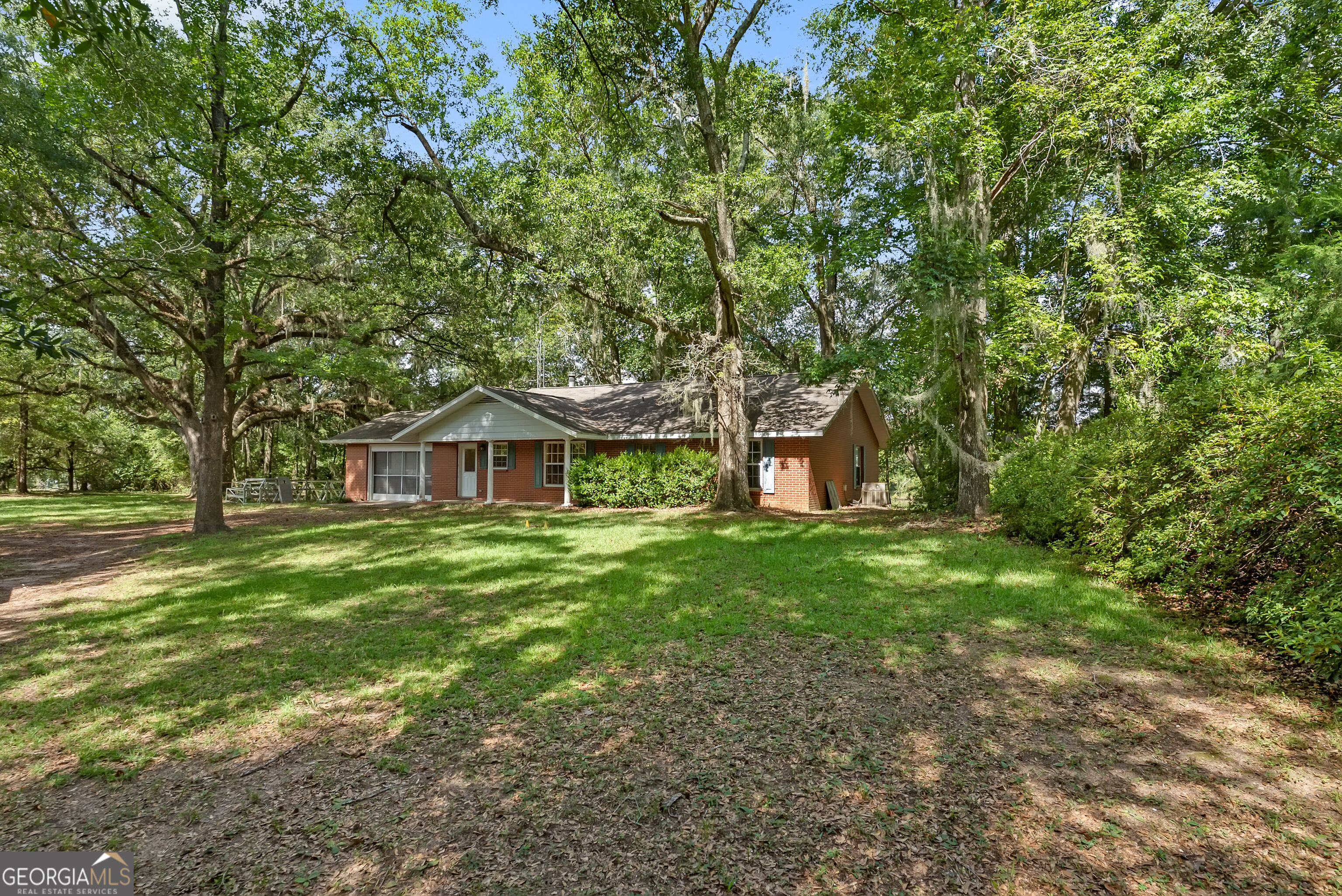 139 Riverview Drive Property Photo 2