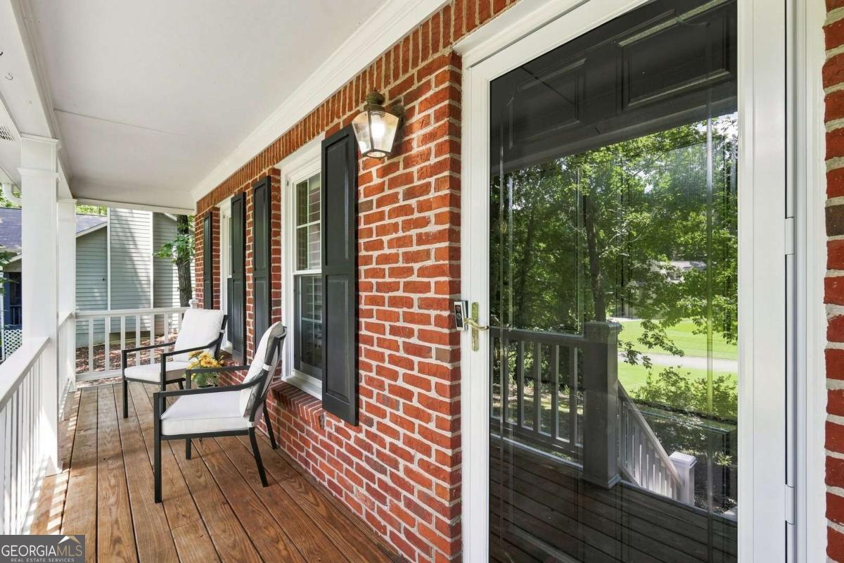 4816 Westbourne Drive Property Photo 3