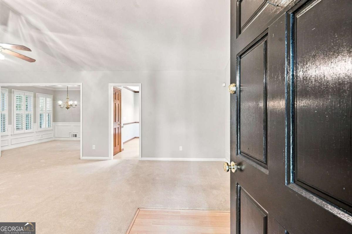 4816 Westbourne Drive Property Photo 4