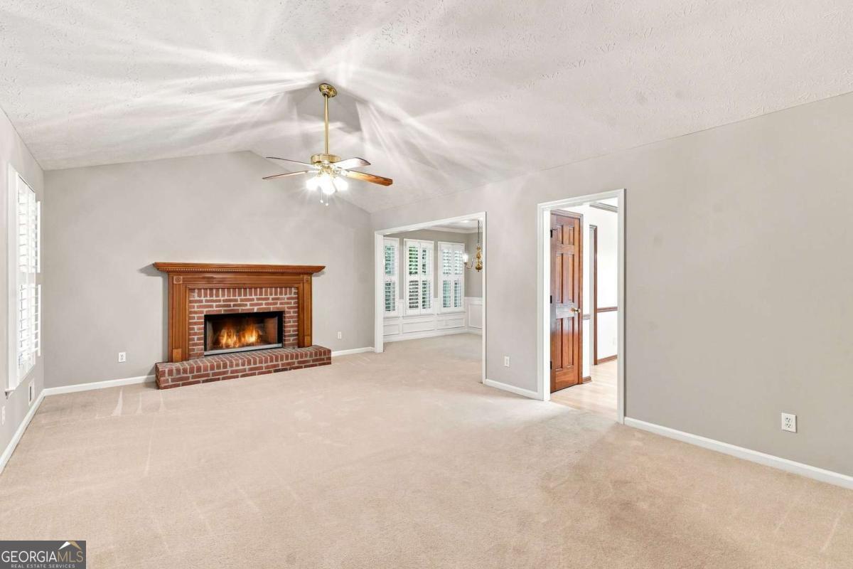 4816 Westbourne Drive Property Photo 6