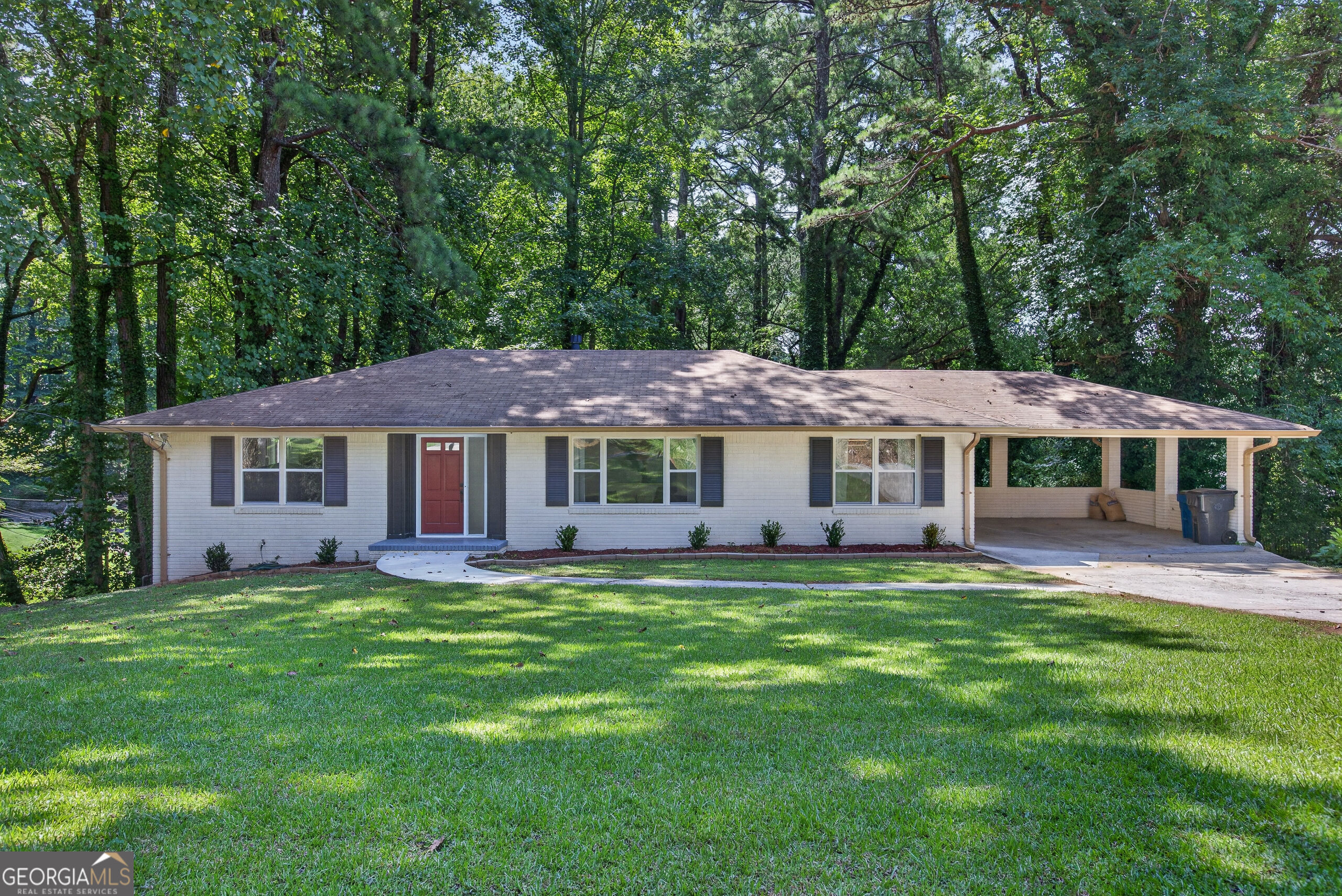 2418 Meadow Lark Drive Property Photo 2