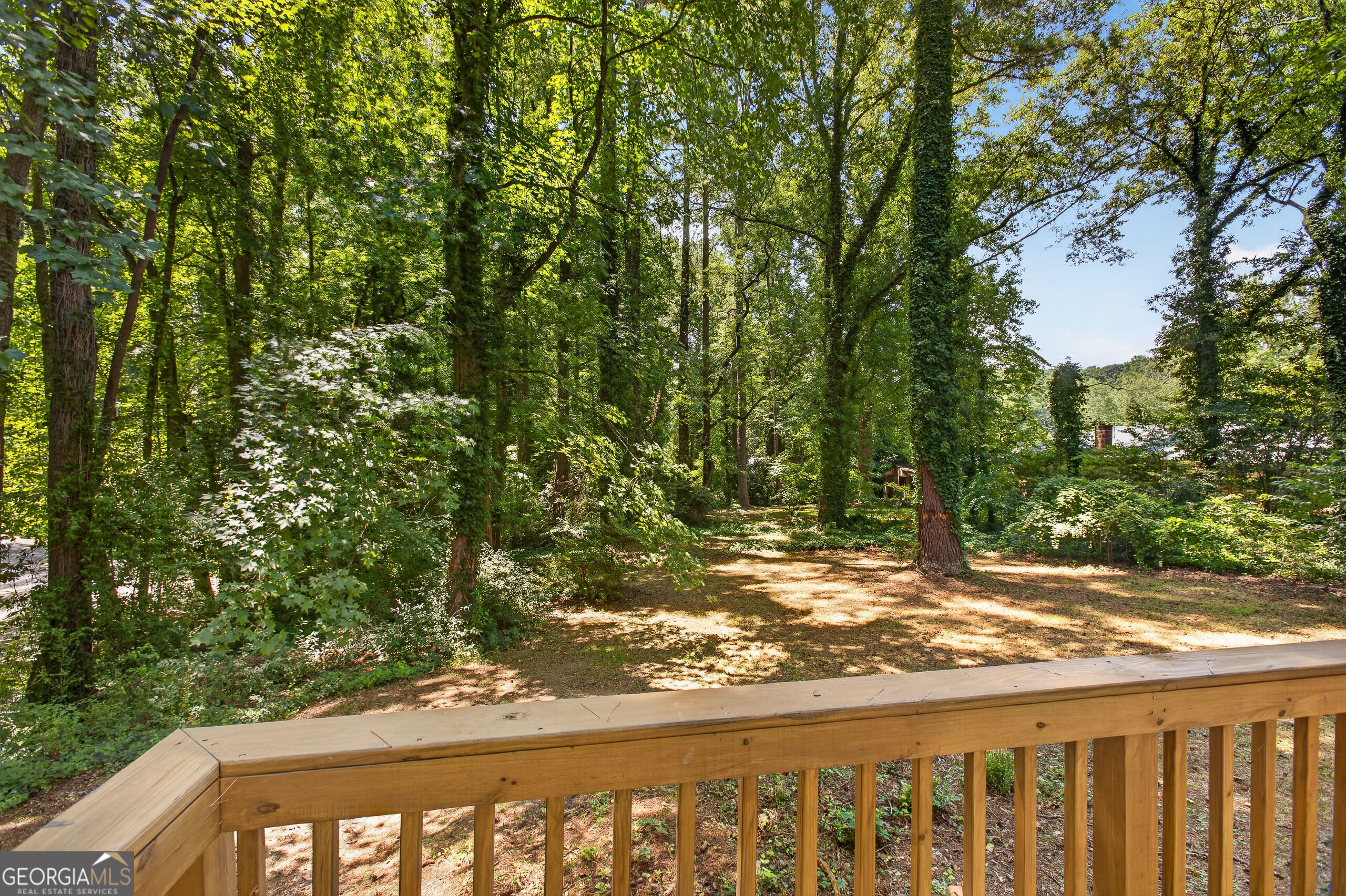 2418 Meadow Lark Drive Property Photo 10