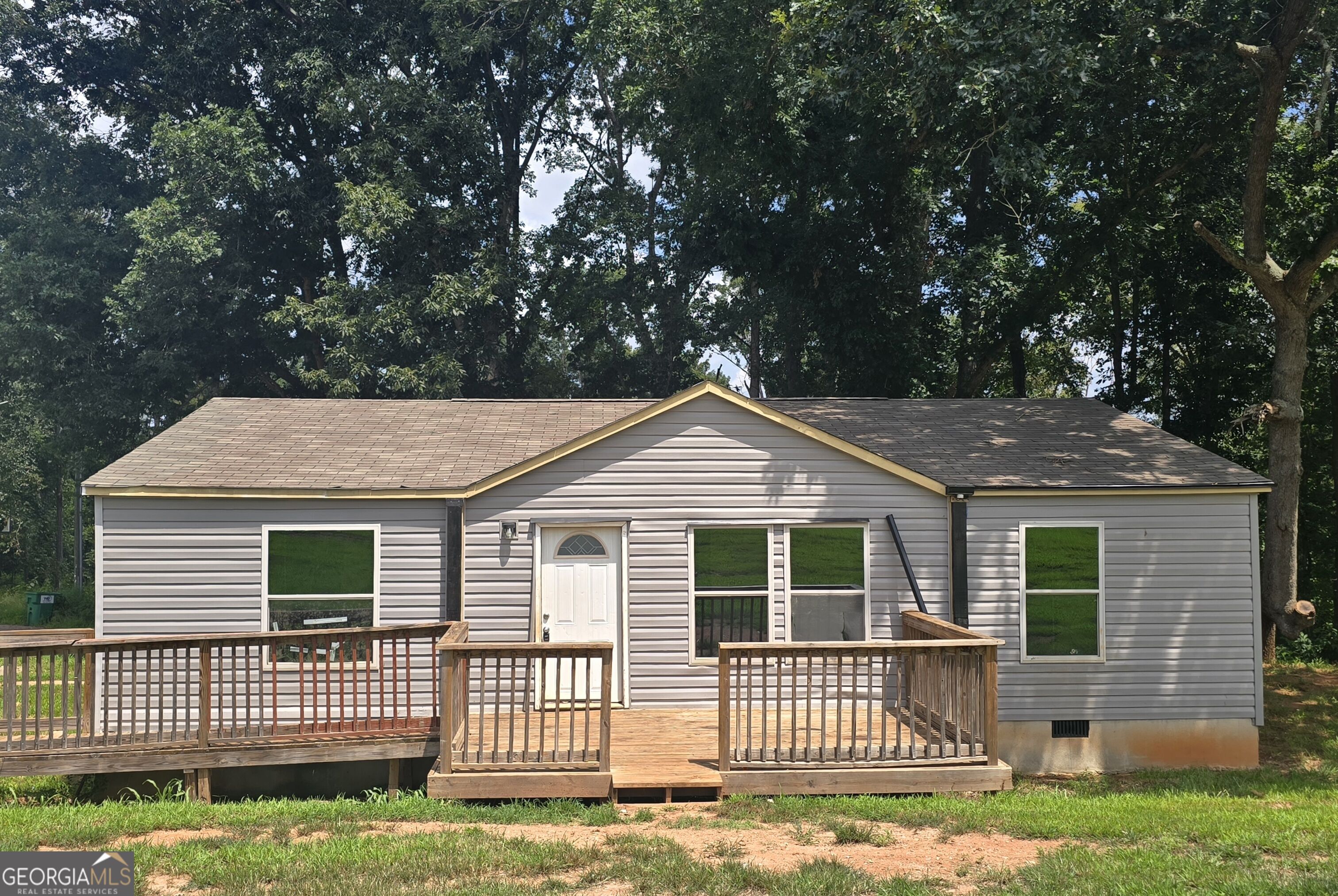 542 Nails Creek Crossing Property Photo 1
