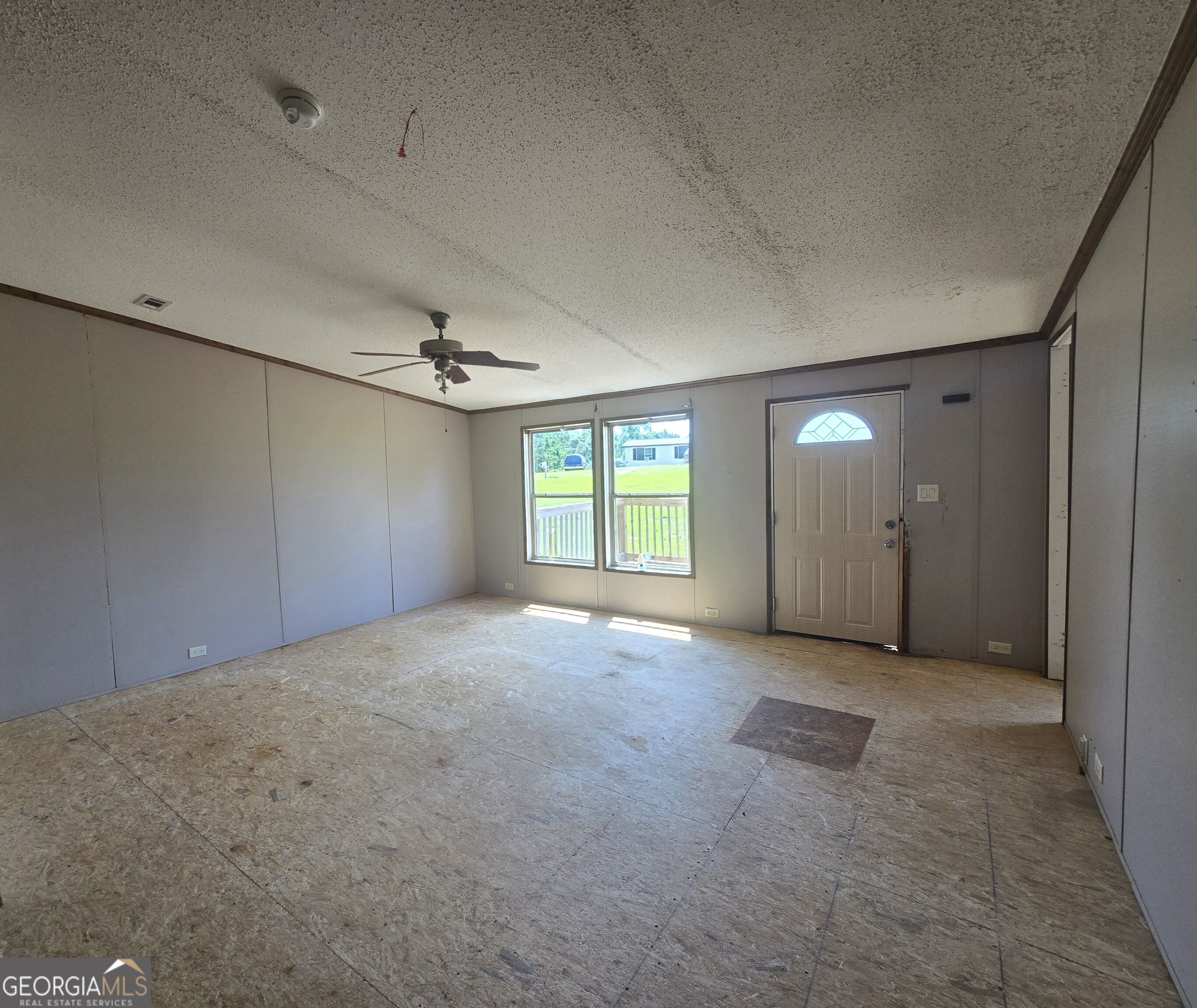 542 Nails Creek Crossing Property Photo 3