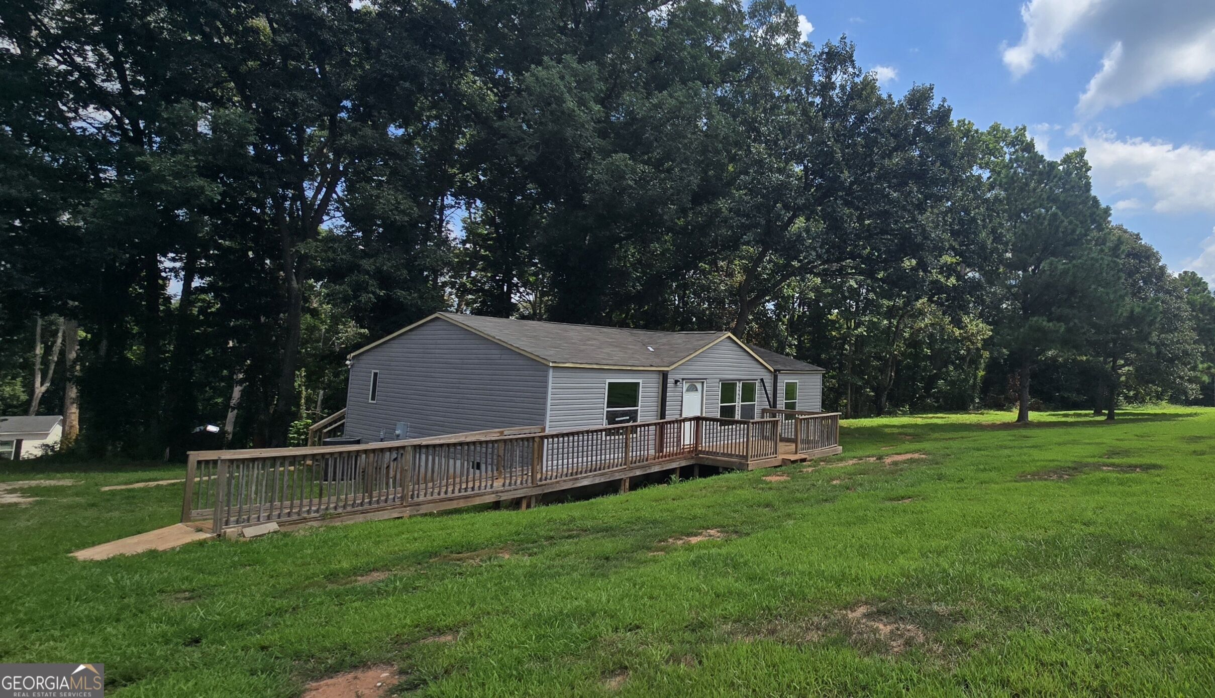 542 Nails Creek Crossing Property Photo 13