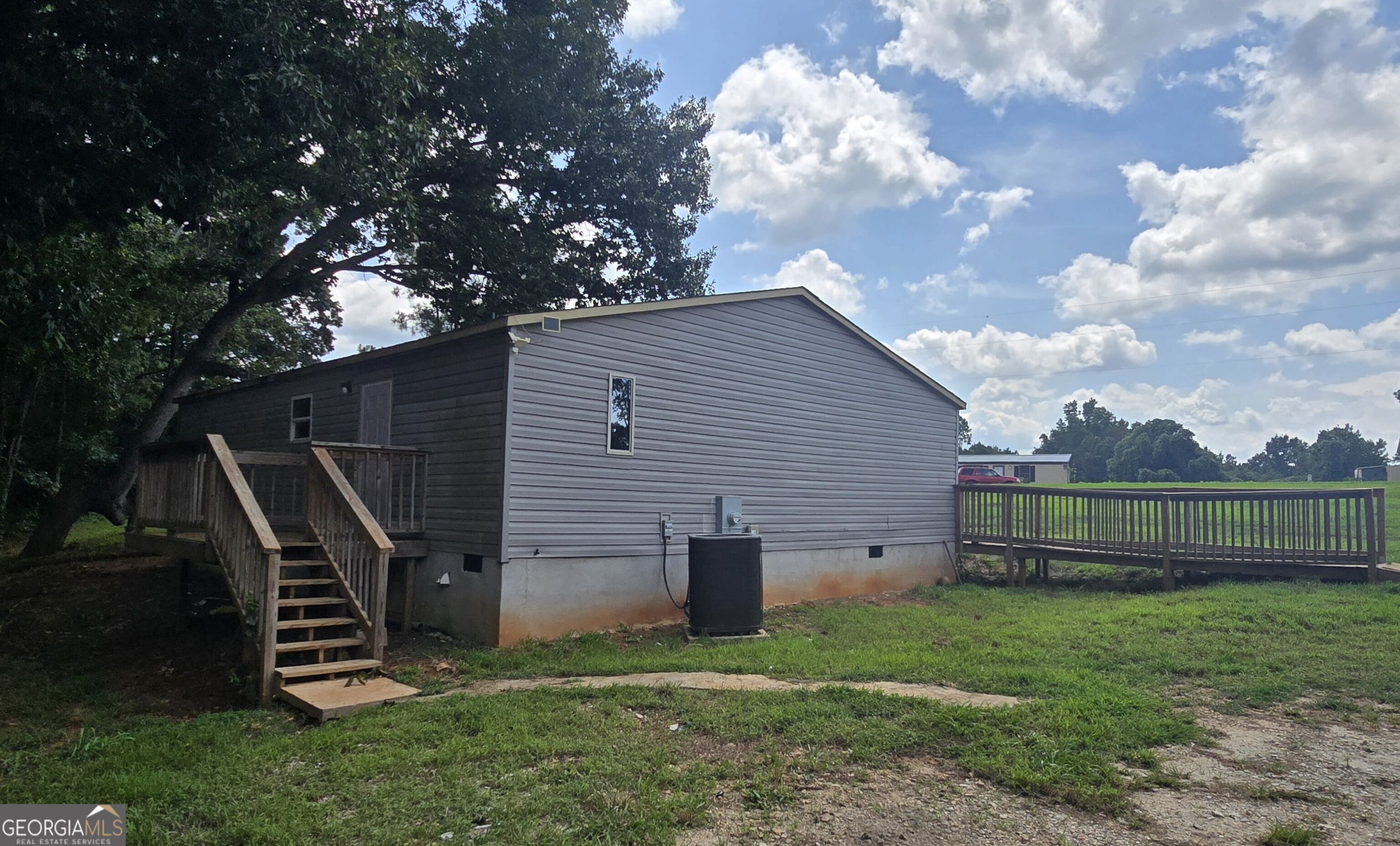 542 Nails Creek Crossing Property Photo 14