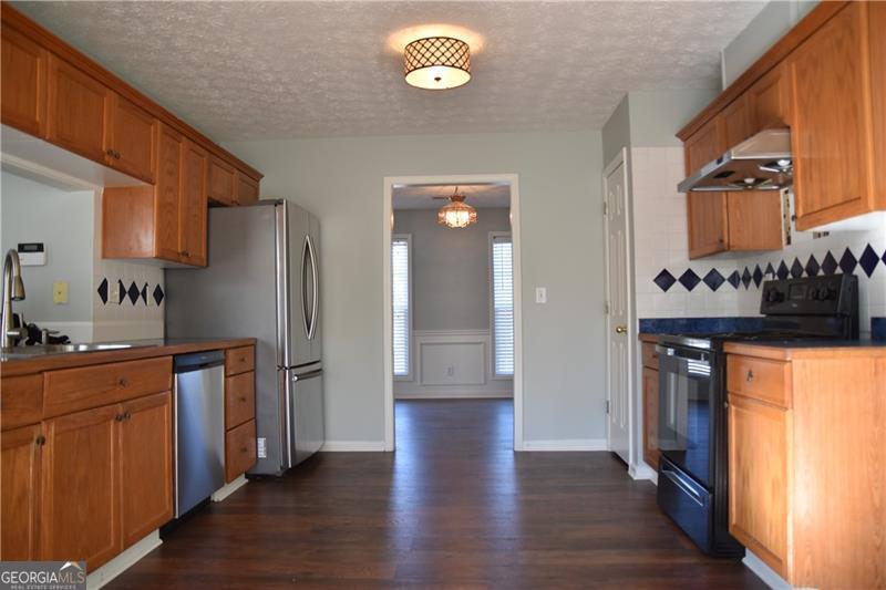 455 Madison Chase Drive Property Photo 7
