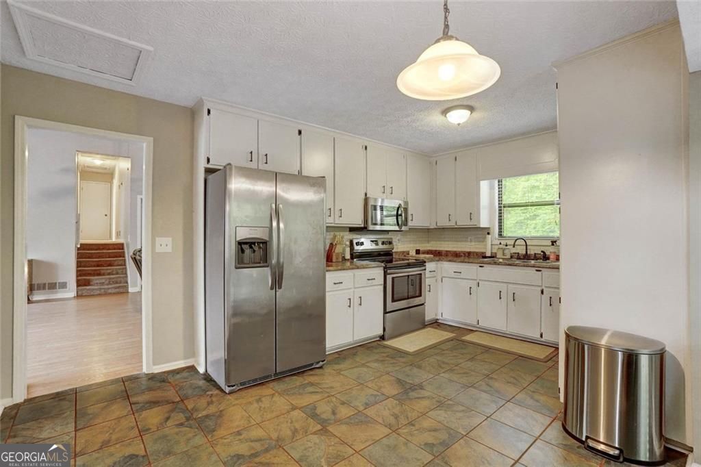 4831 Highpoint Drive Ne Property Photo 6