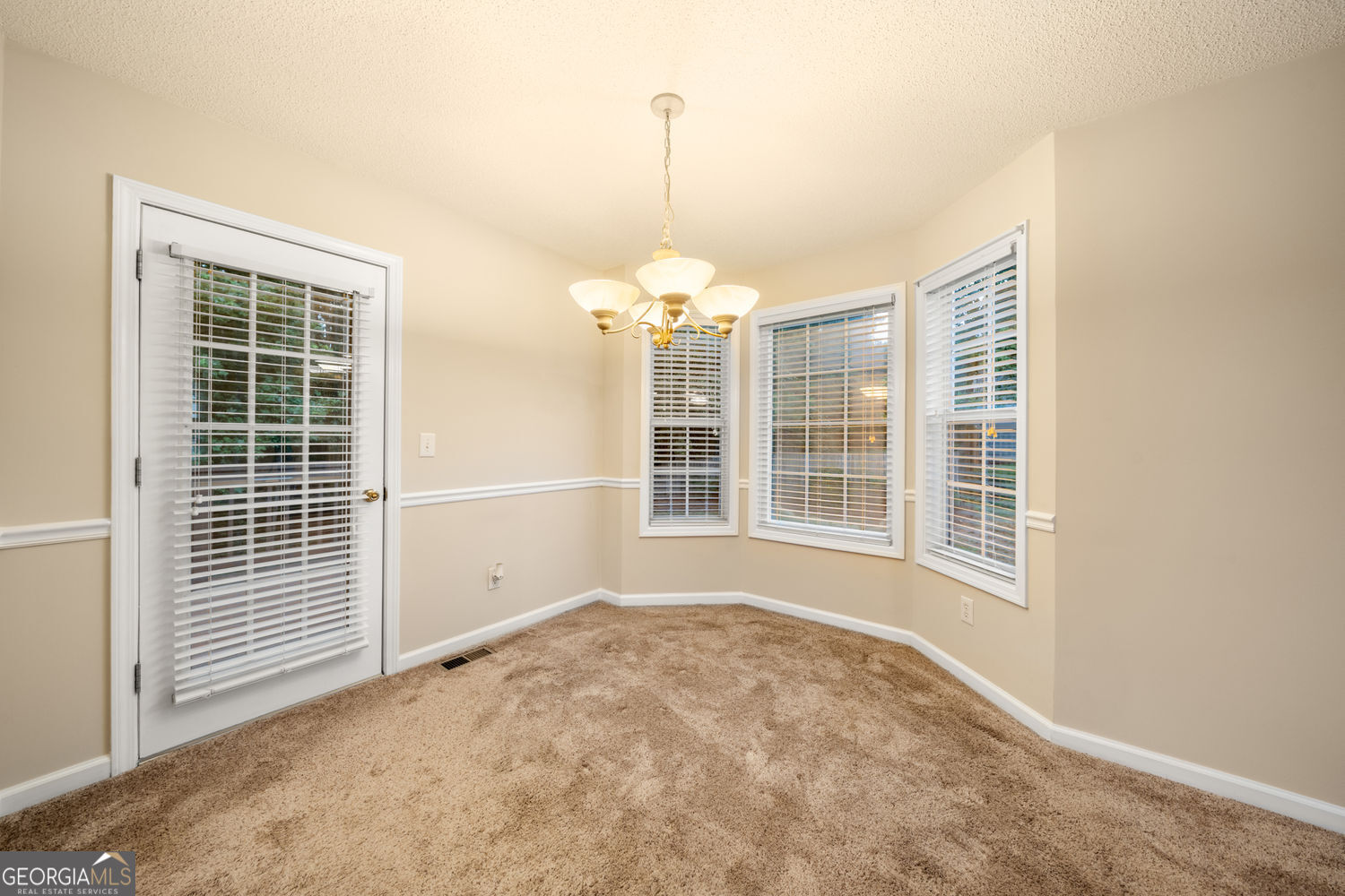 63 Hickory View Lane Property Photo 14