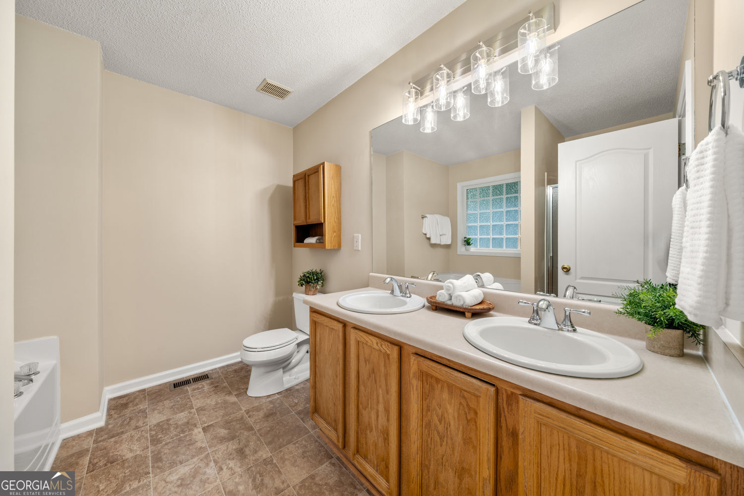 63 Hickory View Lane Property Photo 16