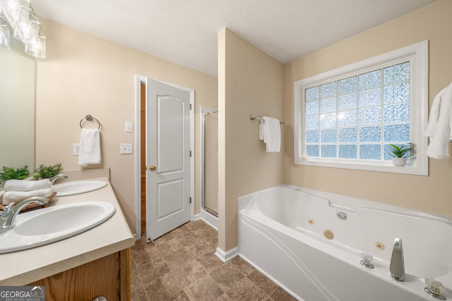 63 Hickory View Lane Property Photo 17
