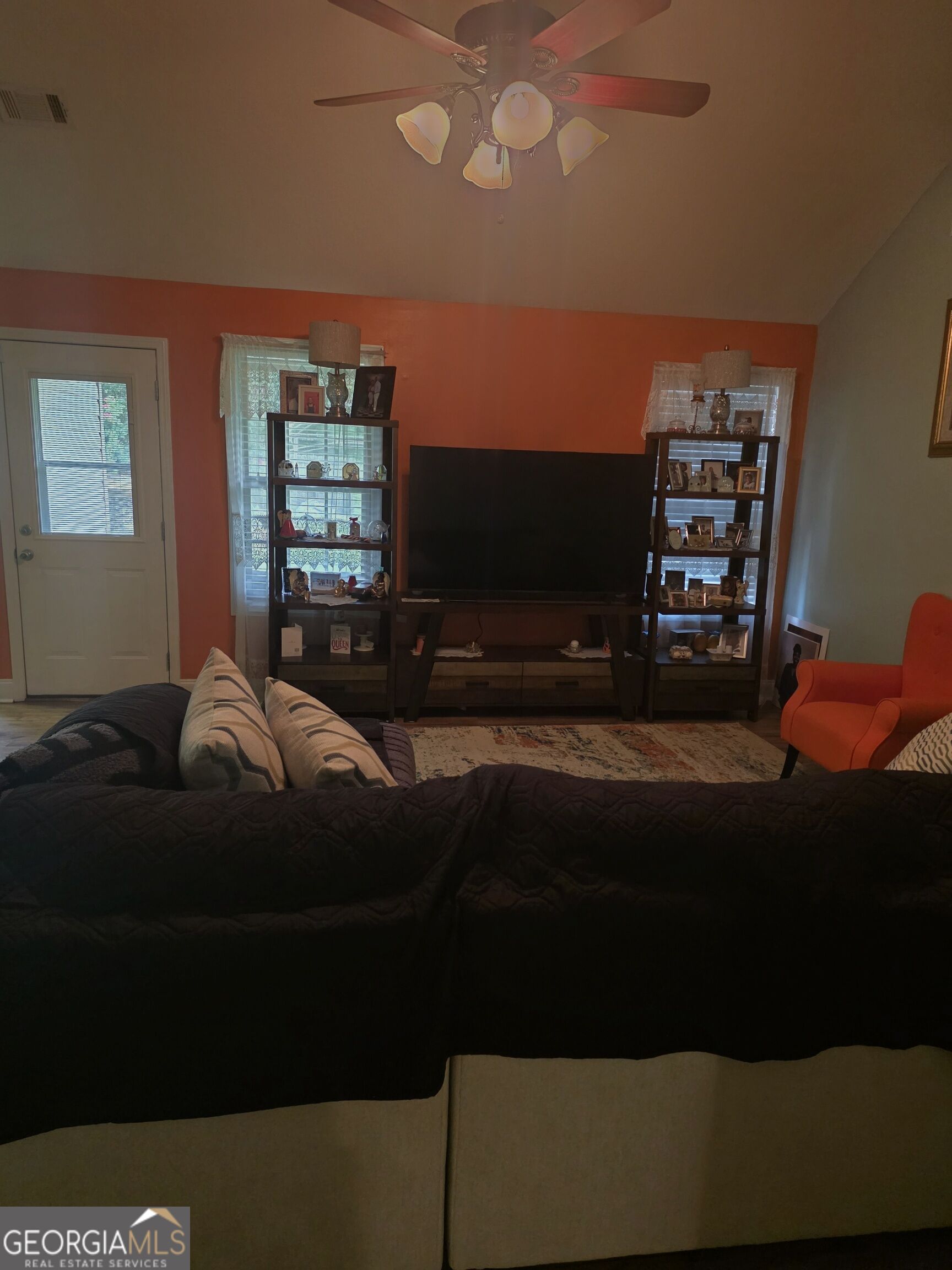 528 Grand Avenue Property Photo 3