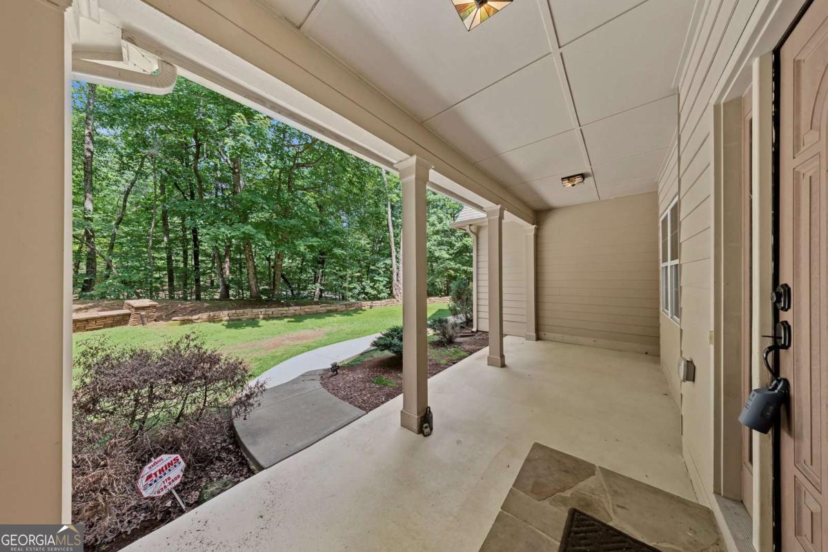 3184 Saint Andrews Way Property Photo 5