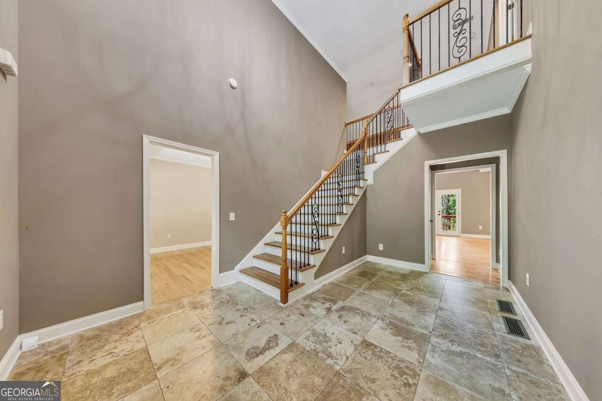 3184 Saint Andrews Way Property Photo 7