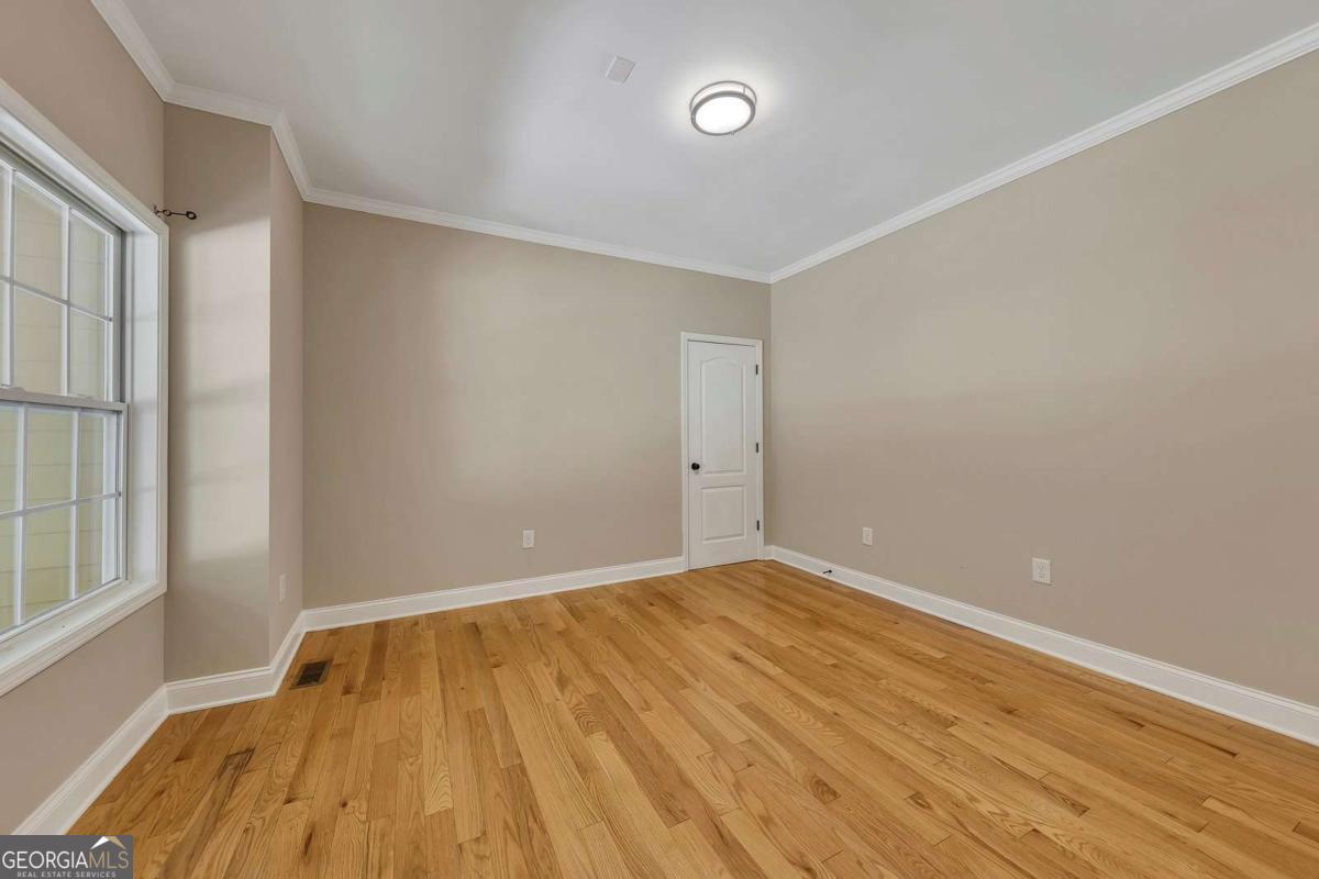3184 Saint Andrews Way Property Photo 8