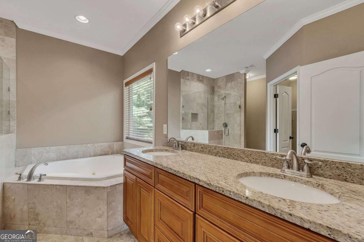 3184 Saint Andrews Way Property Photo 28