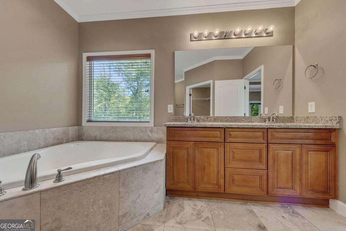 3184 Saint Andrews Way Property Photo 30