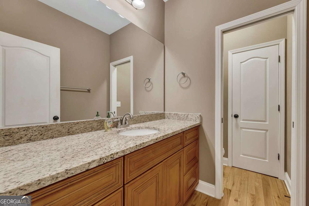 3184 Saint Andrews Way Property Photo 33