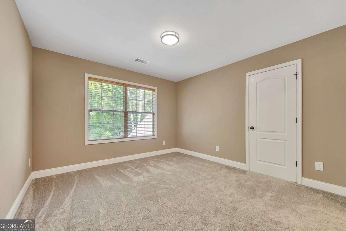 3184 Saint Andrews Way Property Photo 39