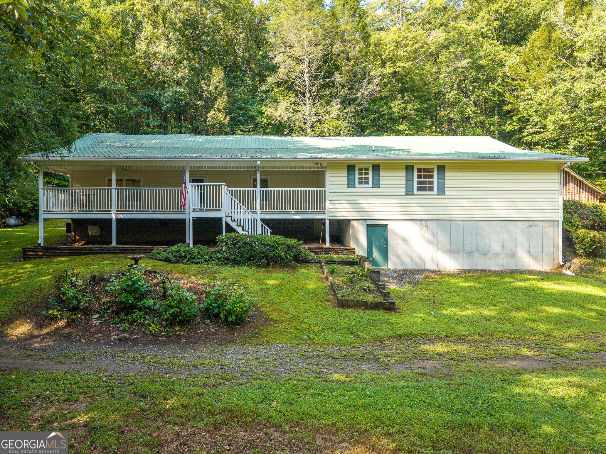 61 Wilderness Trail Property Photo 2