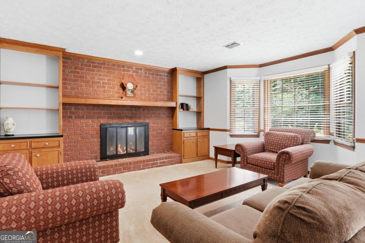 3248 Hunterdon Way Se Property Photo 7
