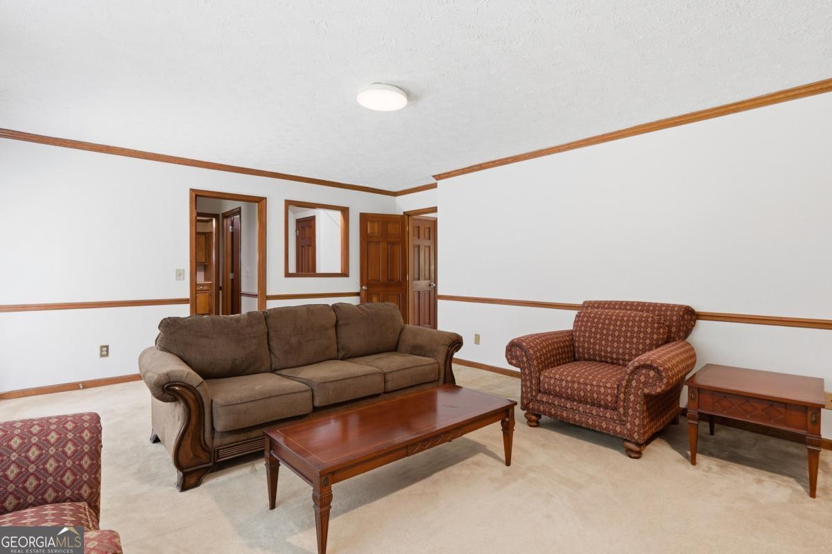 3248 Hunterdon Way Se Property Photo 8