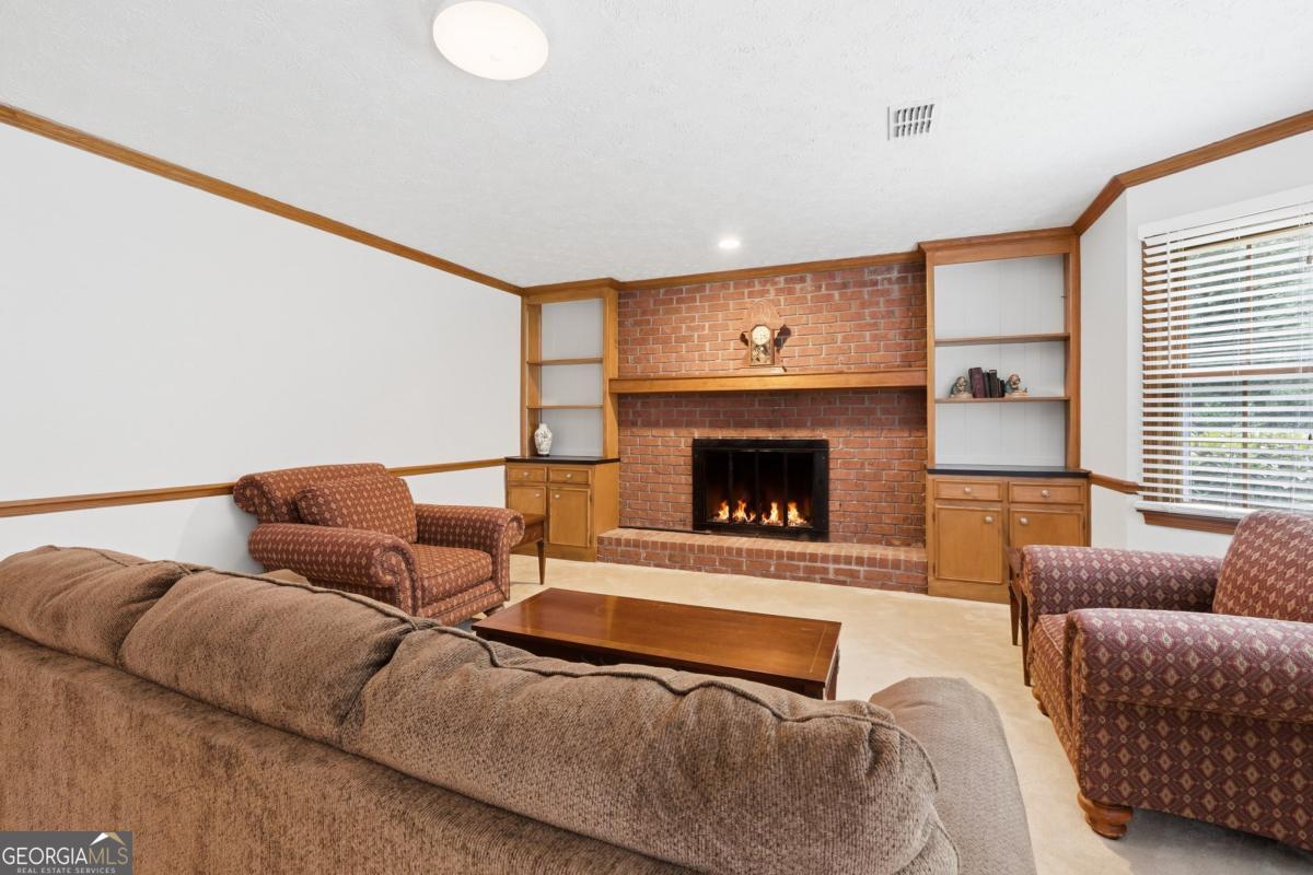 3248 Hunterdon Way Se Property Photo 10