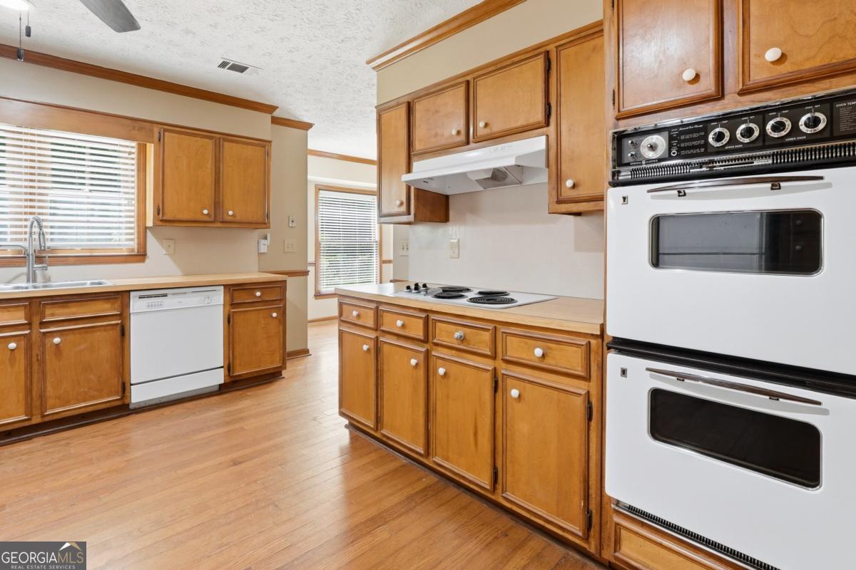 3248 Hunterdon Way Se Property Photo 15